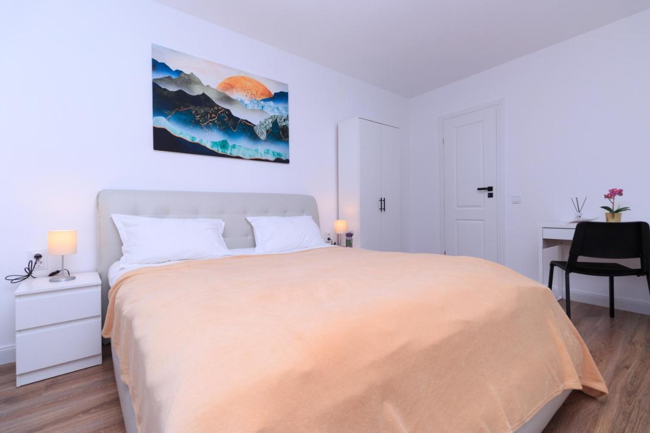 Best View Ap With Parking And 2 Bathrooms Sinaia Luaran gambar