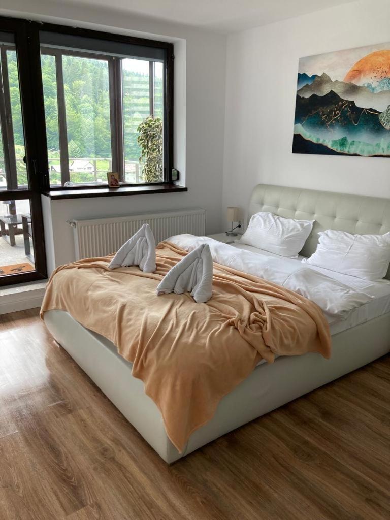 Best View Ap With Parking And 2 Bathrooms Sinaia Luaran gambar
